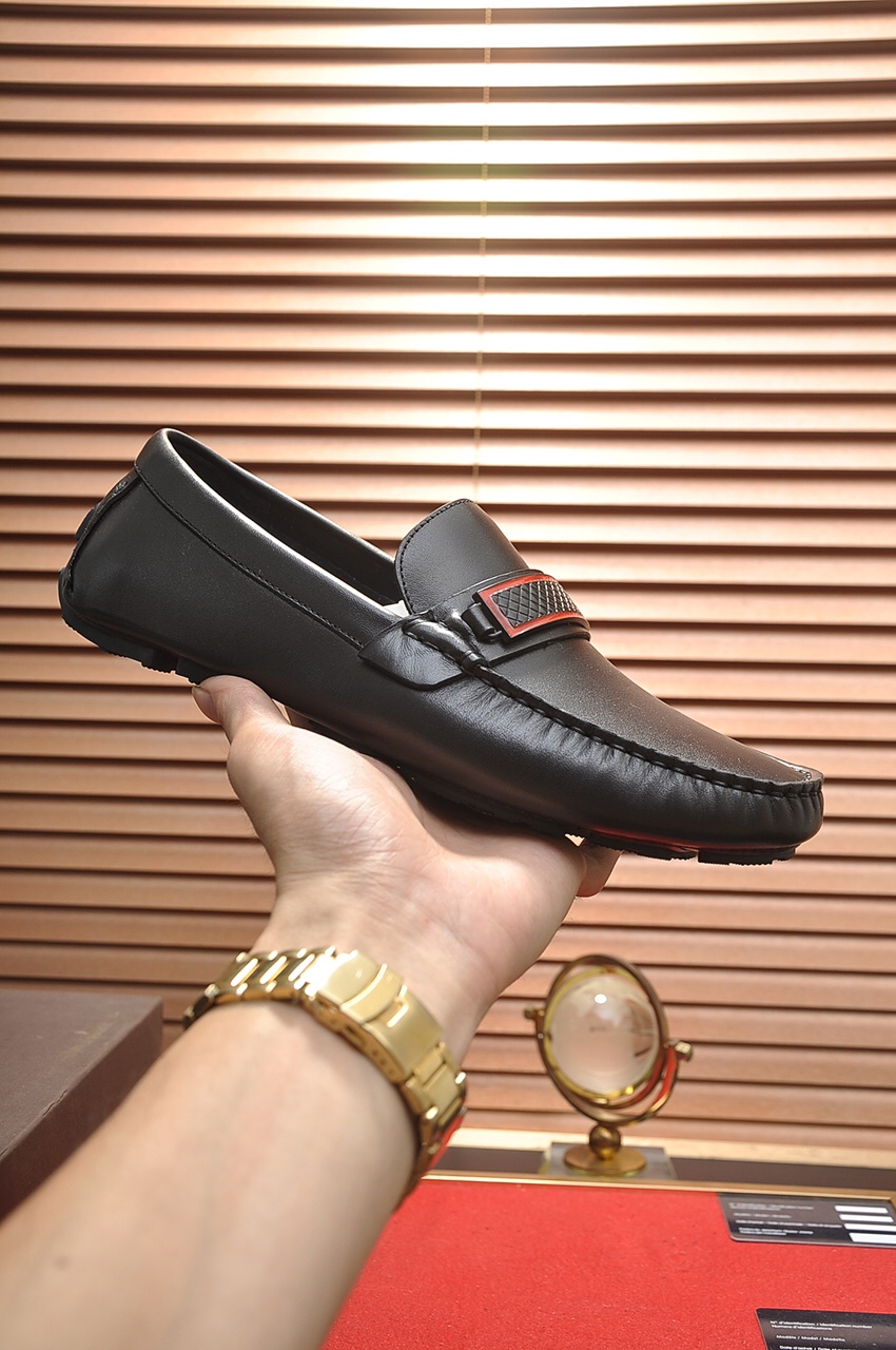 Bottega Veneta Intrecciato Leather Loafers 11 - vstockx