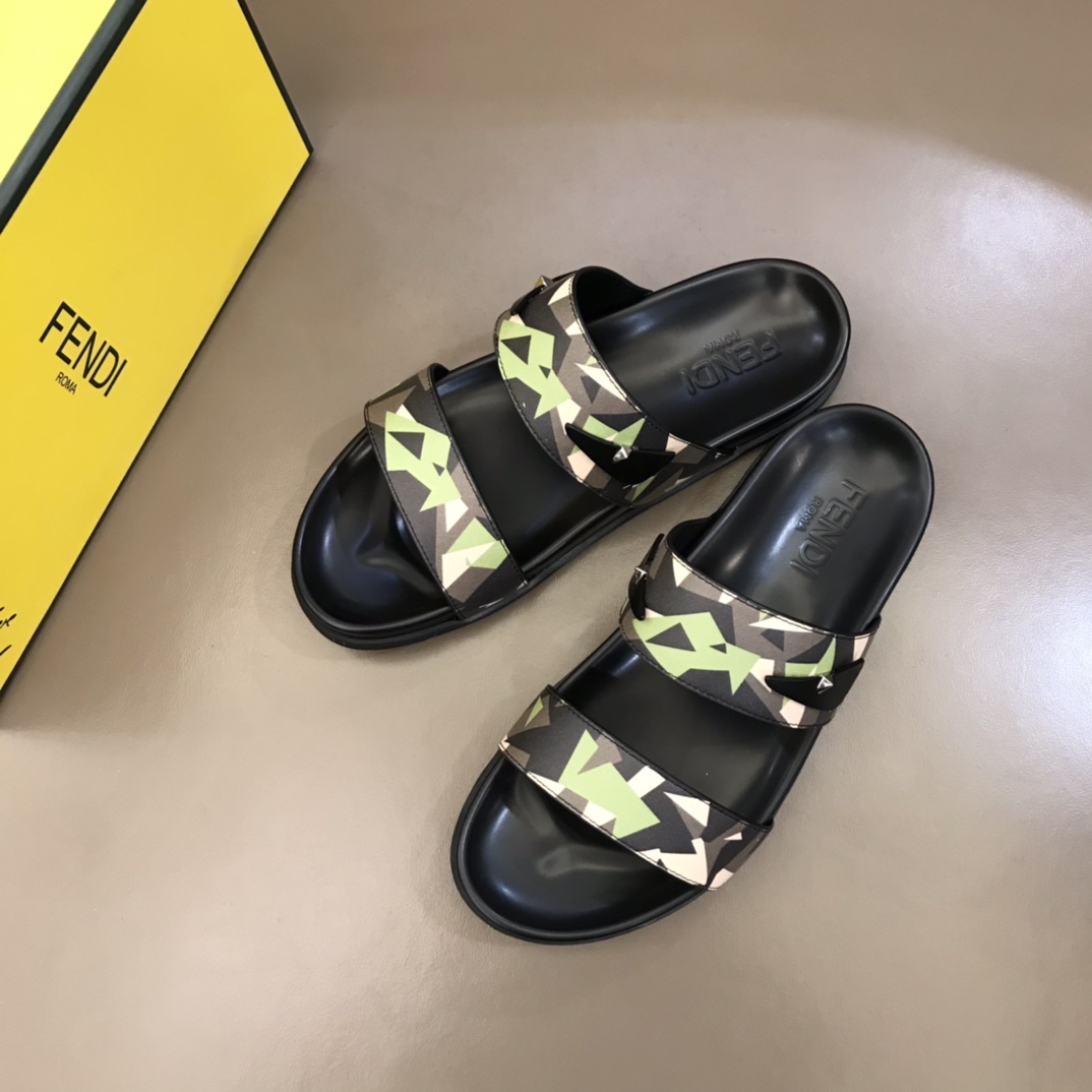 Fendi Slides 18 - vstockx