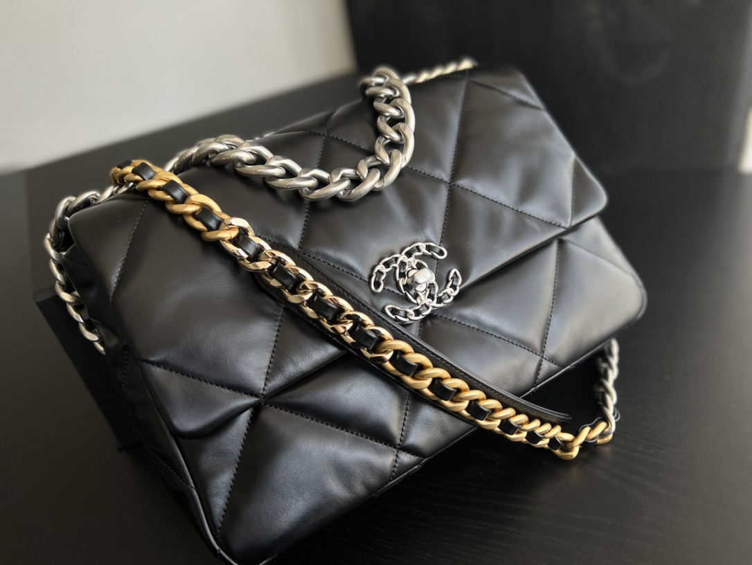 Handbag Chanel 1160 size 26cmx16cmx9 cm - vstockx