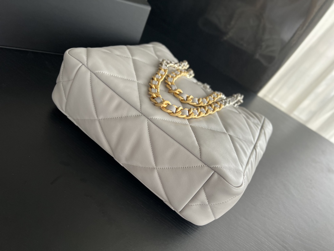 Handbag Chanel 3519 size 30cm37cm10 cm - vstockx