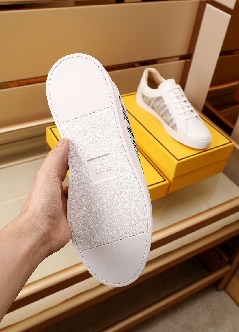 Fendi Low Top Sneakers 12 - vstockx