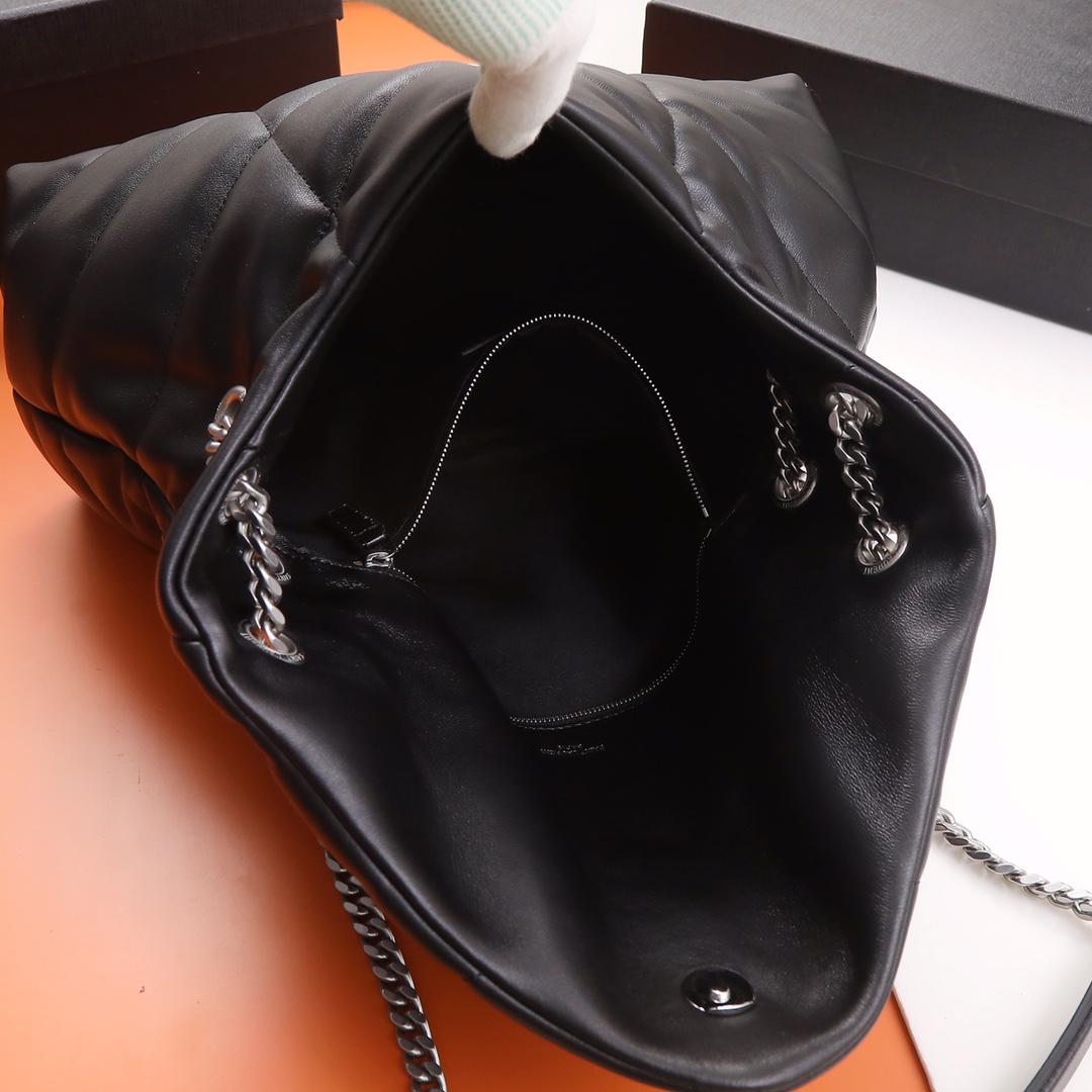 Handbags SAINT LAURENT 577475 size 35x23x13.5 cm - vstockx