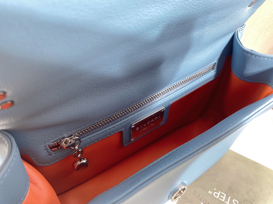 Handbags Bvlgari 2808791100 size:22.5*15*10 cm - vstockx