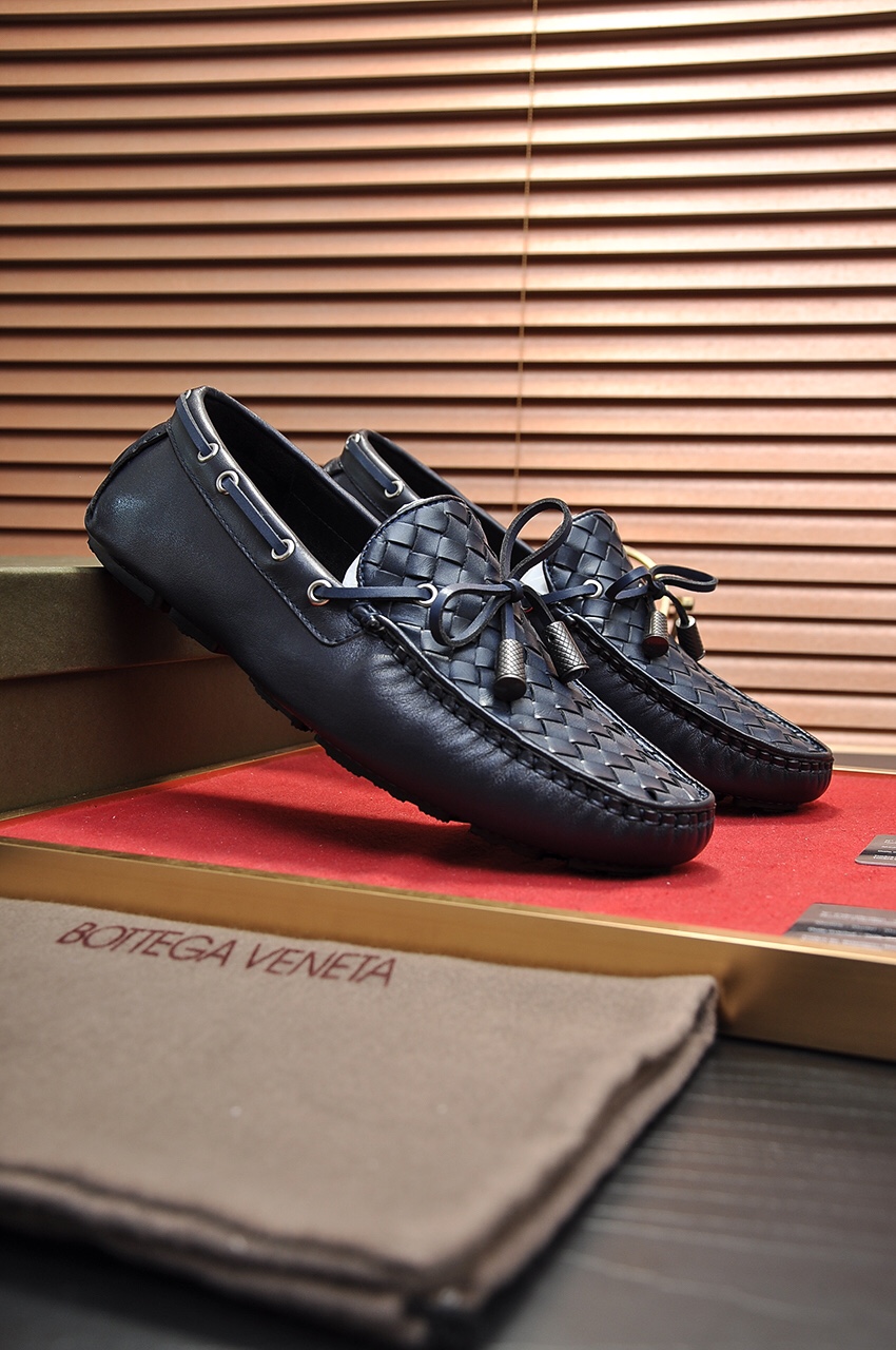 Bottega Veneta Intrecciato Leather Loafers 7 - vstockx