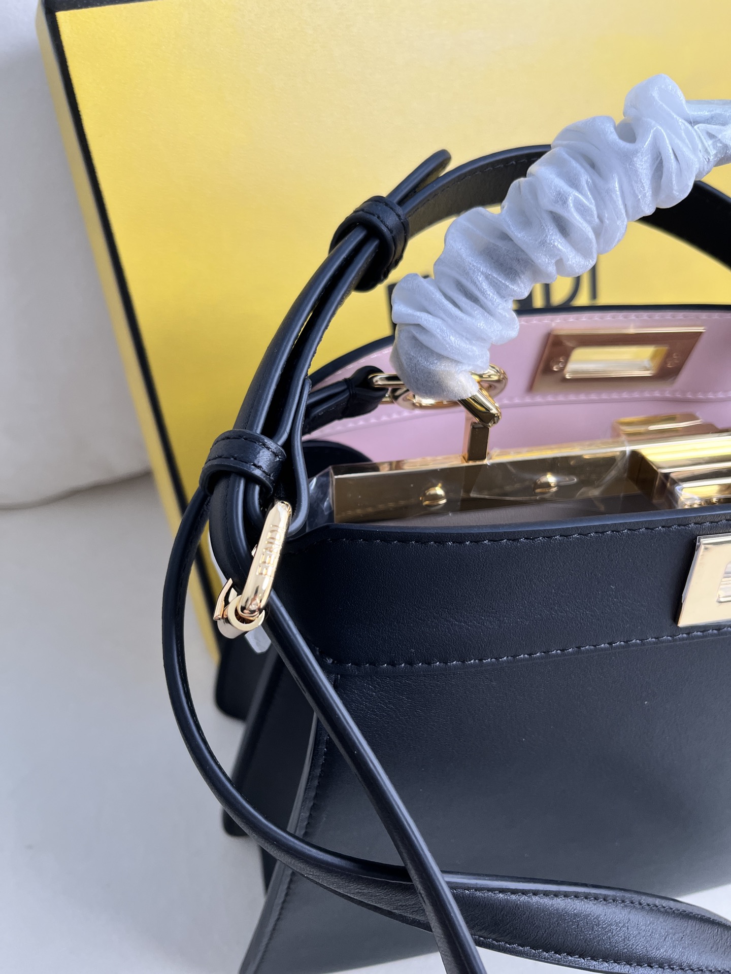 handbags FENDI 0229 size:27*21*11cm - vstockx