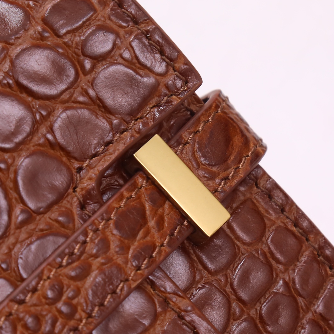 Handbags SAINT LAURENT 695949 size 31x14x3 cm - vstockx