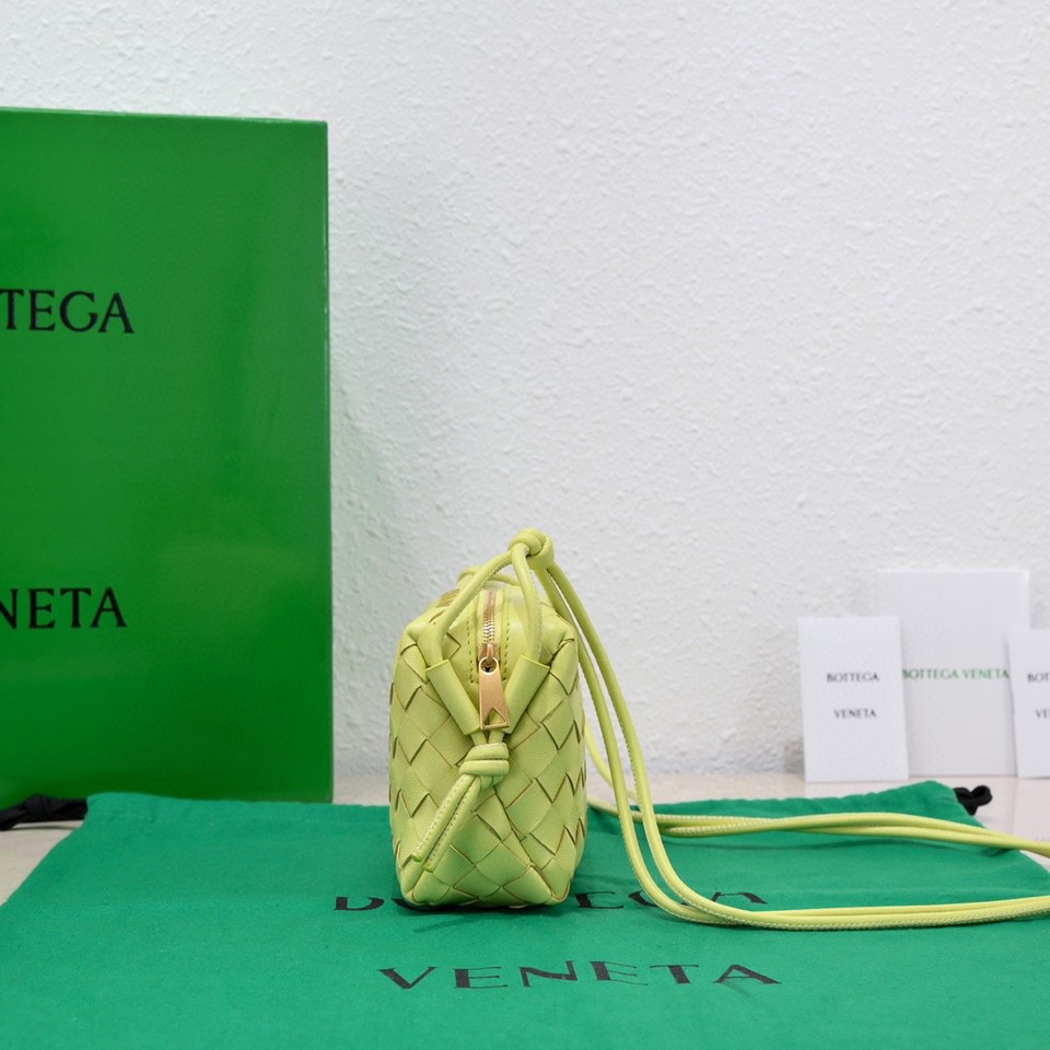 handbags Bottega Veneta 9896 size:17*10*6 - vstockx