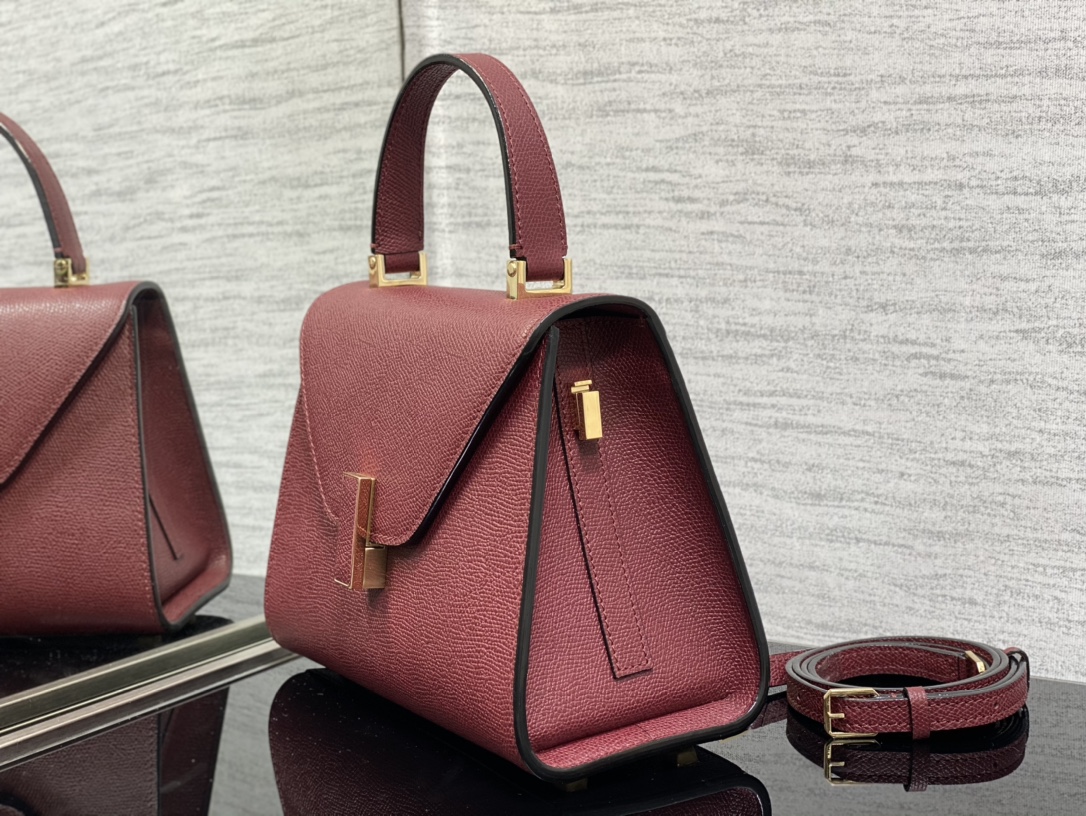 Handbag VALEXTRA size *'* - vstockx