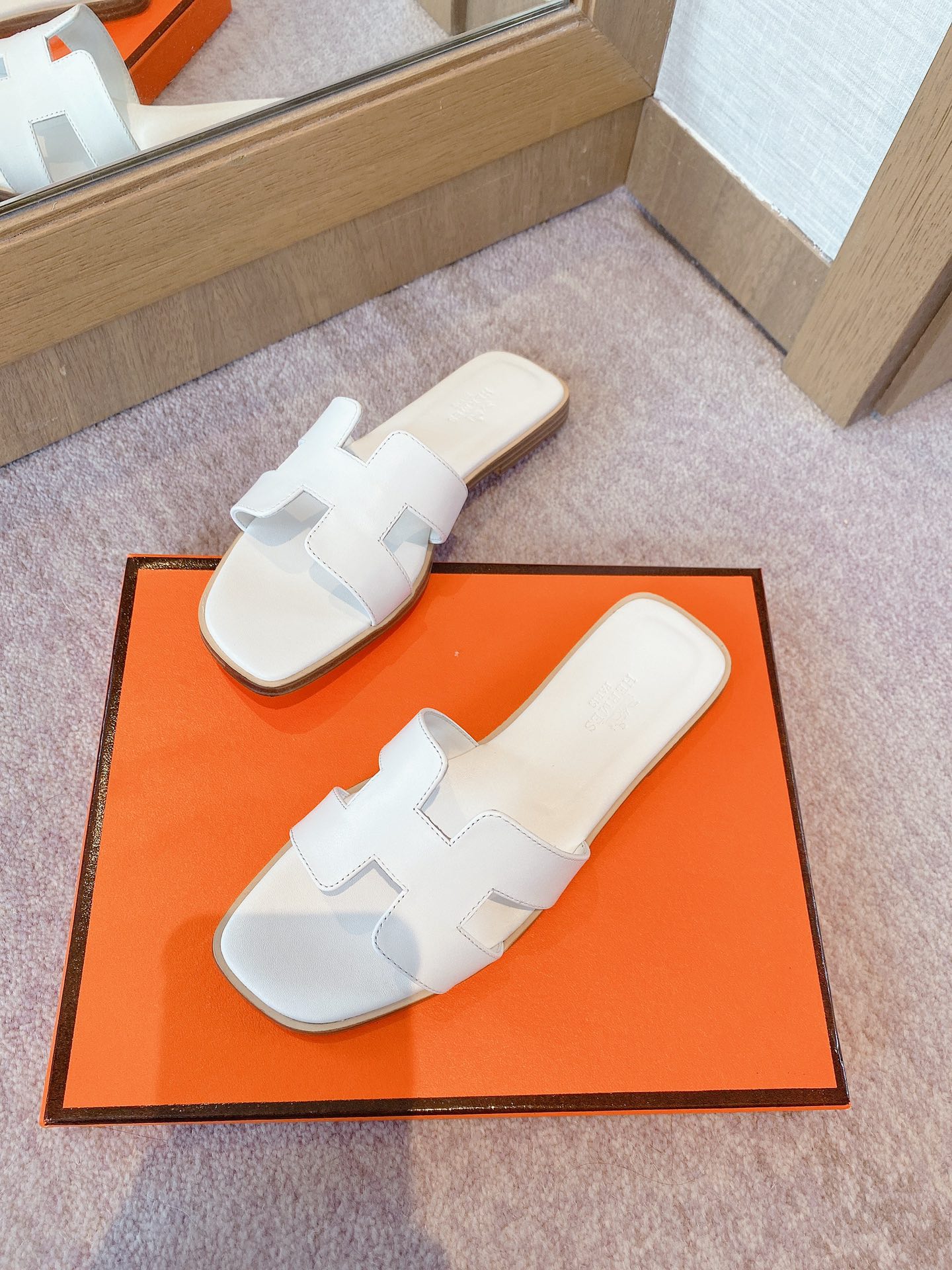 Hermes Sandals 74 - vstockx