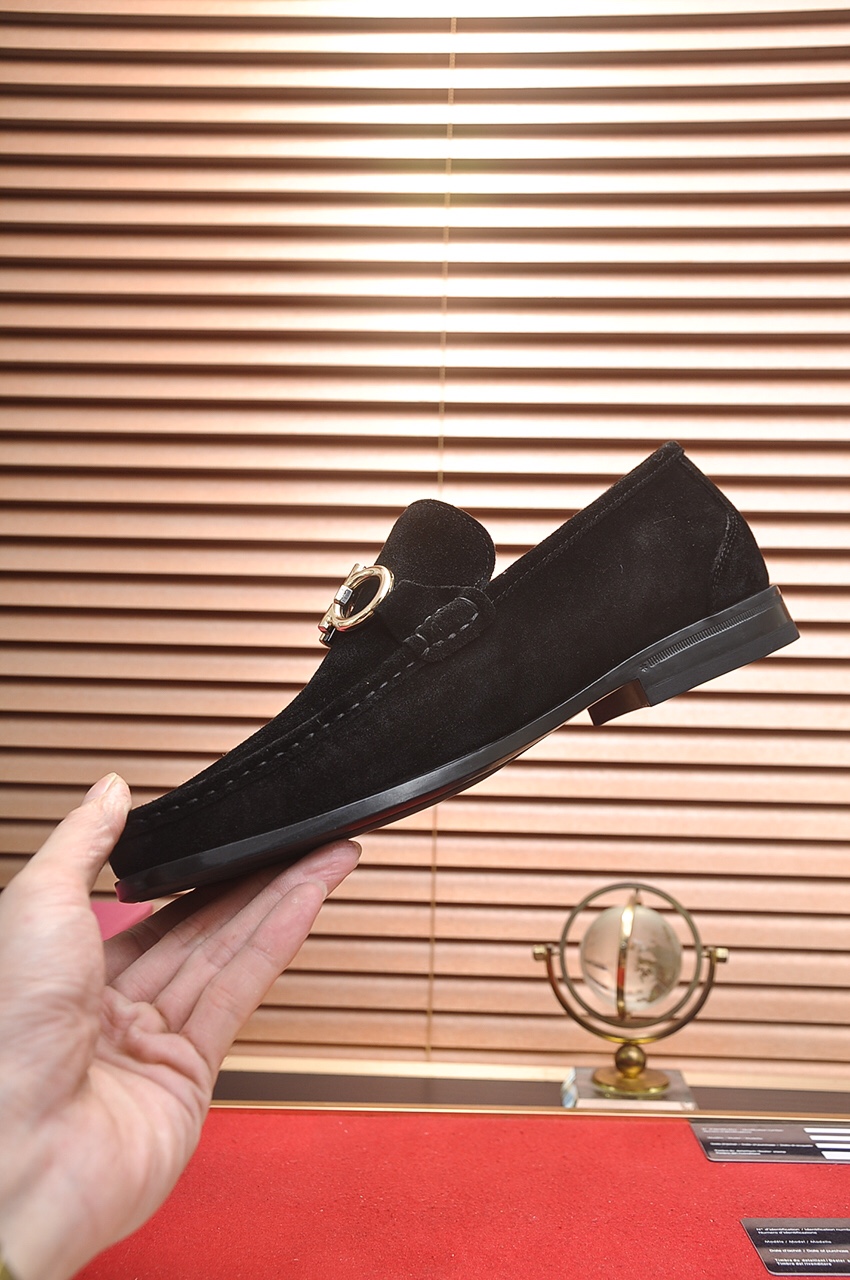 Salvatore Ferragamo Boots 2 - vstockx