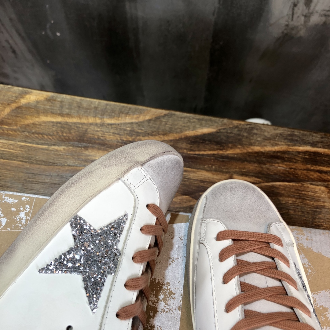 Golden Goose Superstar distressed-finish sneakers 12 - vstockx
