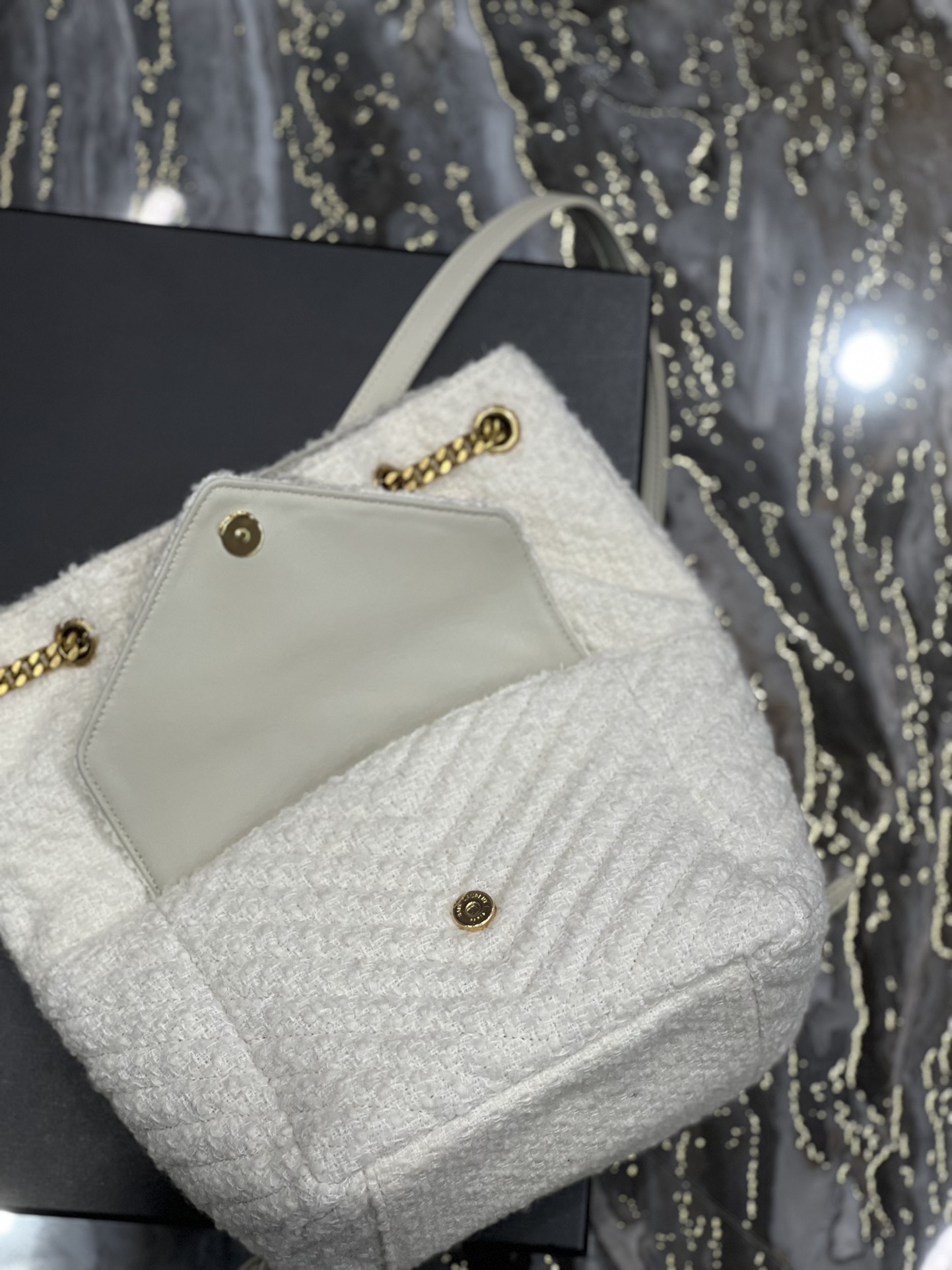 Handbags SAINT LAURENT 672609 size 22  29  15 cm - vstockx