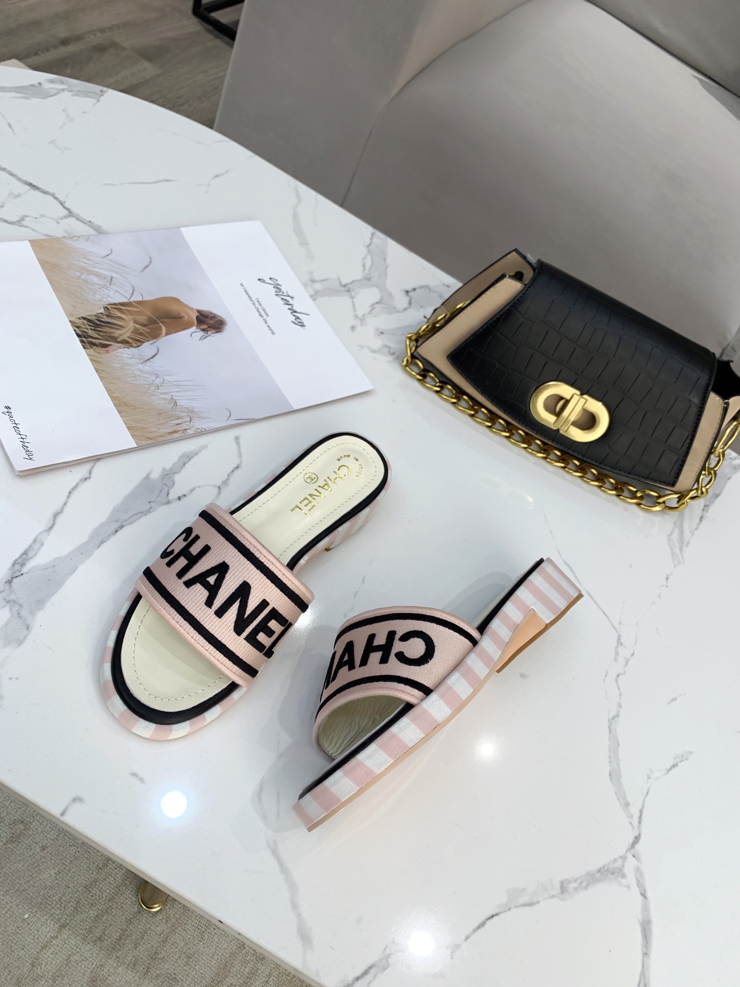 Chanel Slides 16 - vstockx