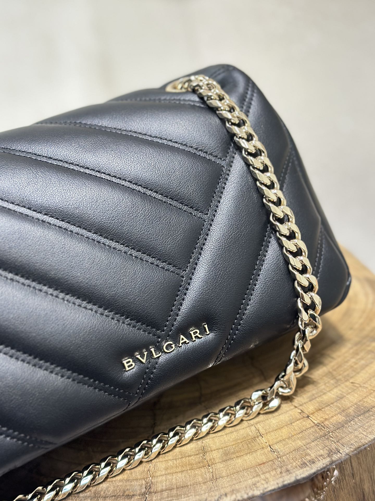 Handbags Bvlgari 287993 size:22.5*15*10 cm - vstockx