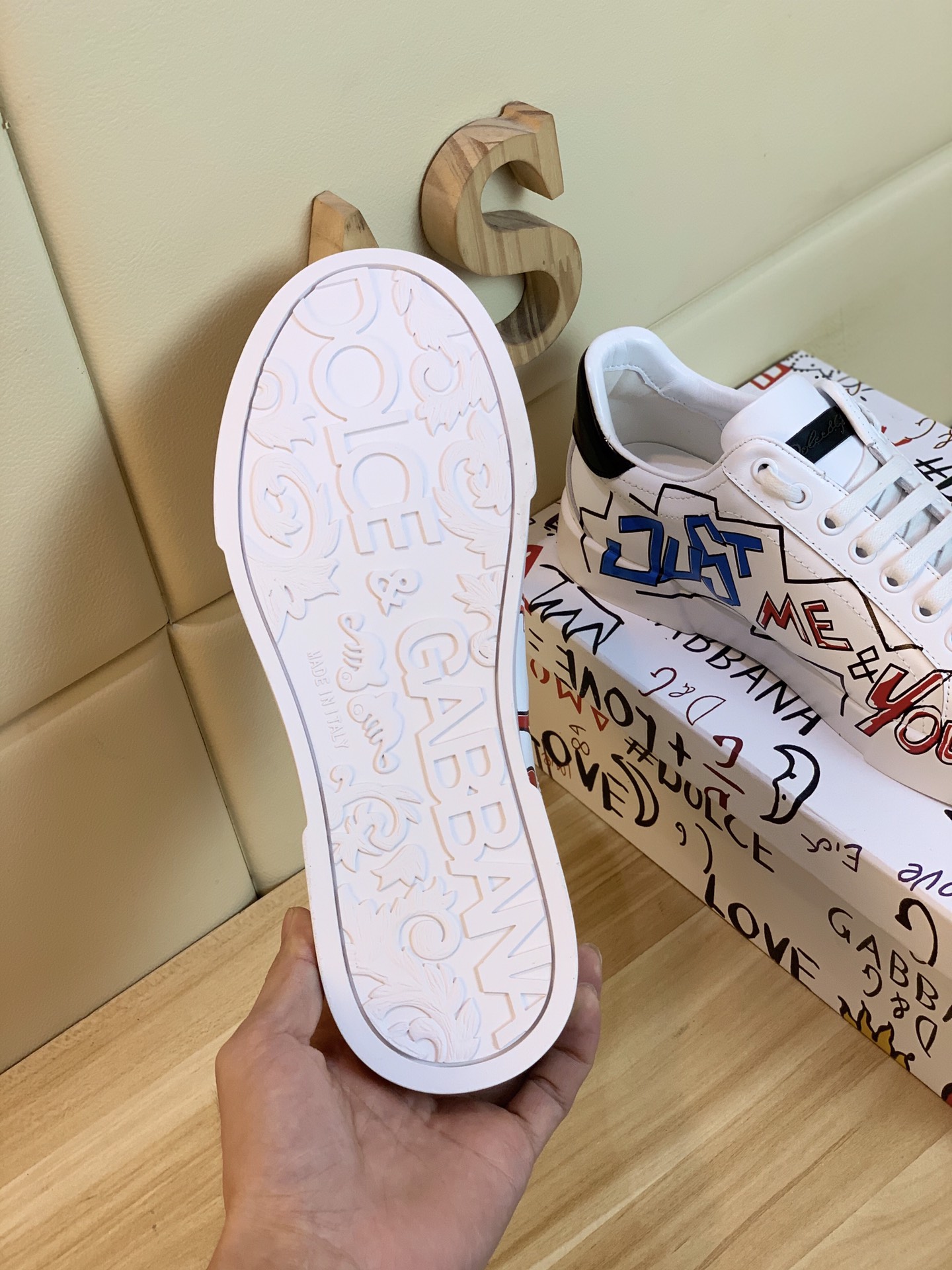 Dolce & Gabbana Low Tops Sneakers 127 - vstockx