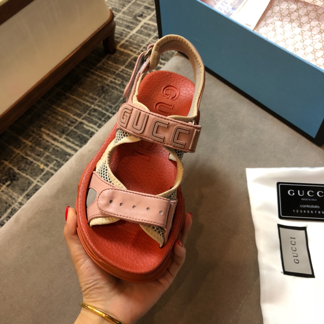 Gucci Leather espadrille with Double G WOMEN 1 - vstockx