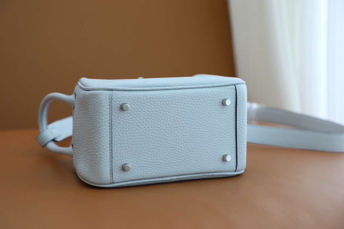 Handbags Hermes Lindy mini tc - vstockx