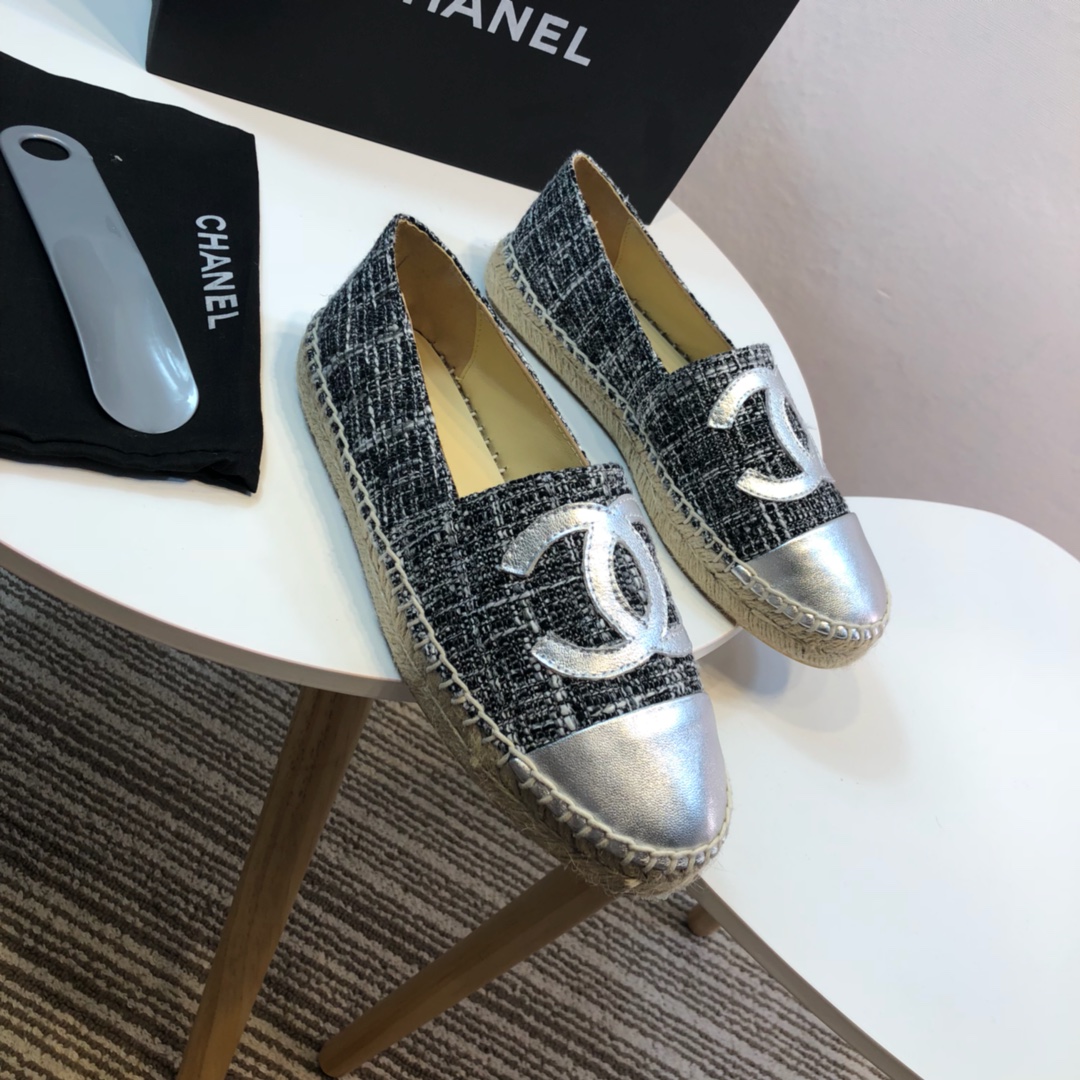 Chanel Loafers 39 - vstockx