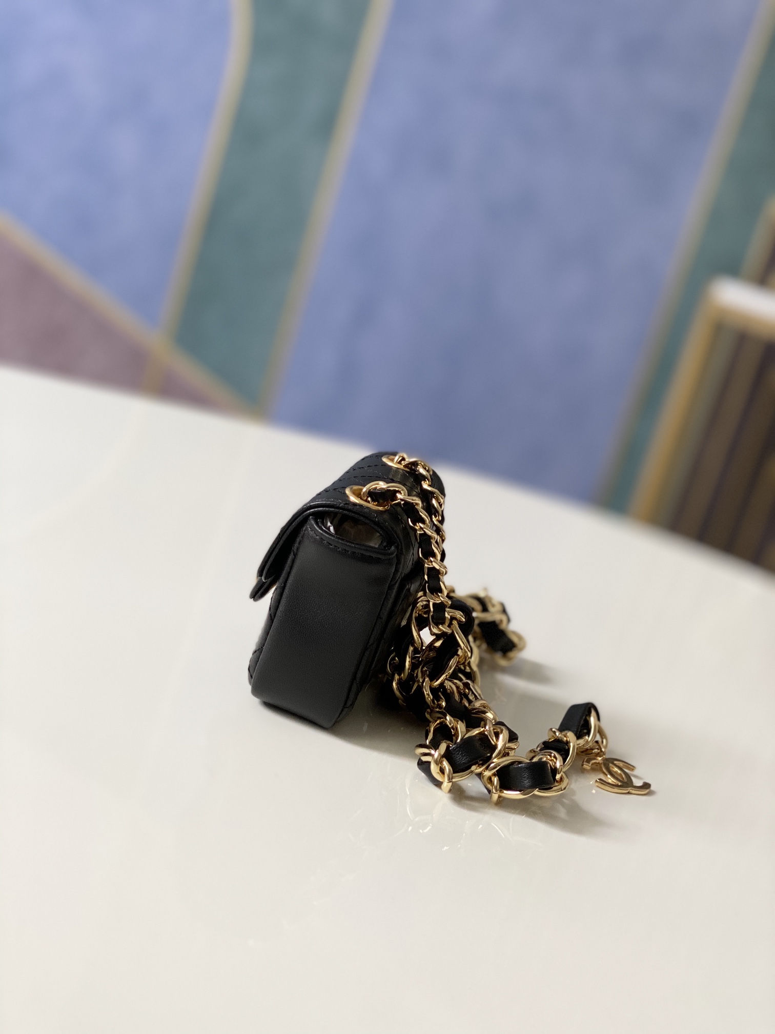 Handbag Chanel 2080 size 9.8.3 cm - vstockx