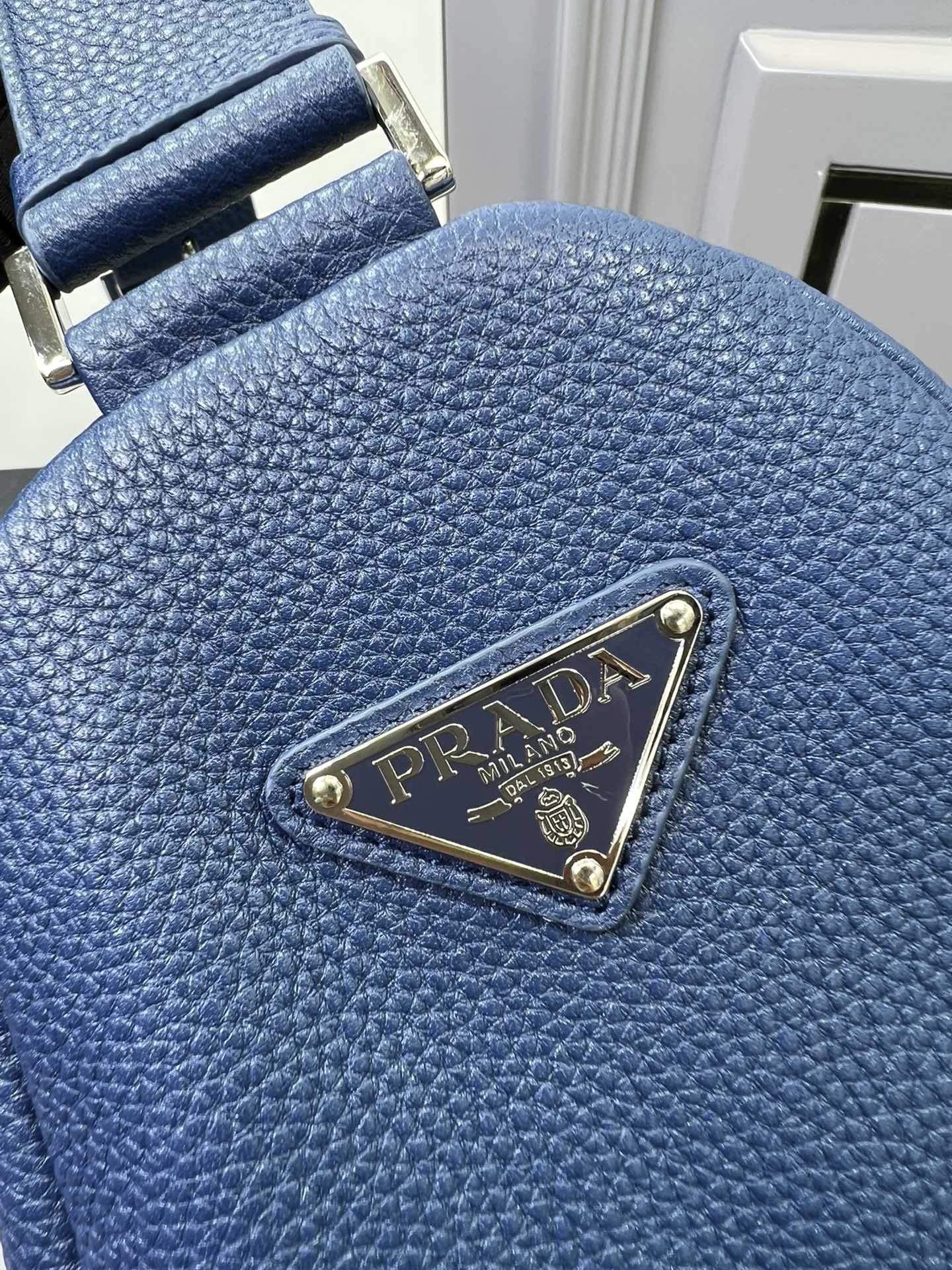 handbags prada 2VY007 22.5*58 - vstockx