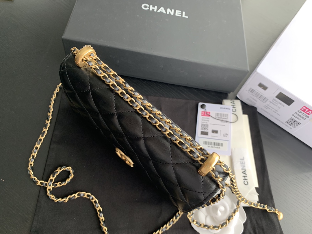 Handbag Chanel 2289 size 19 cm - vstockx