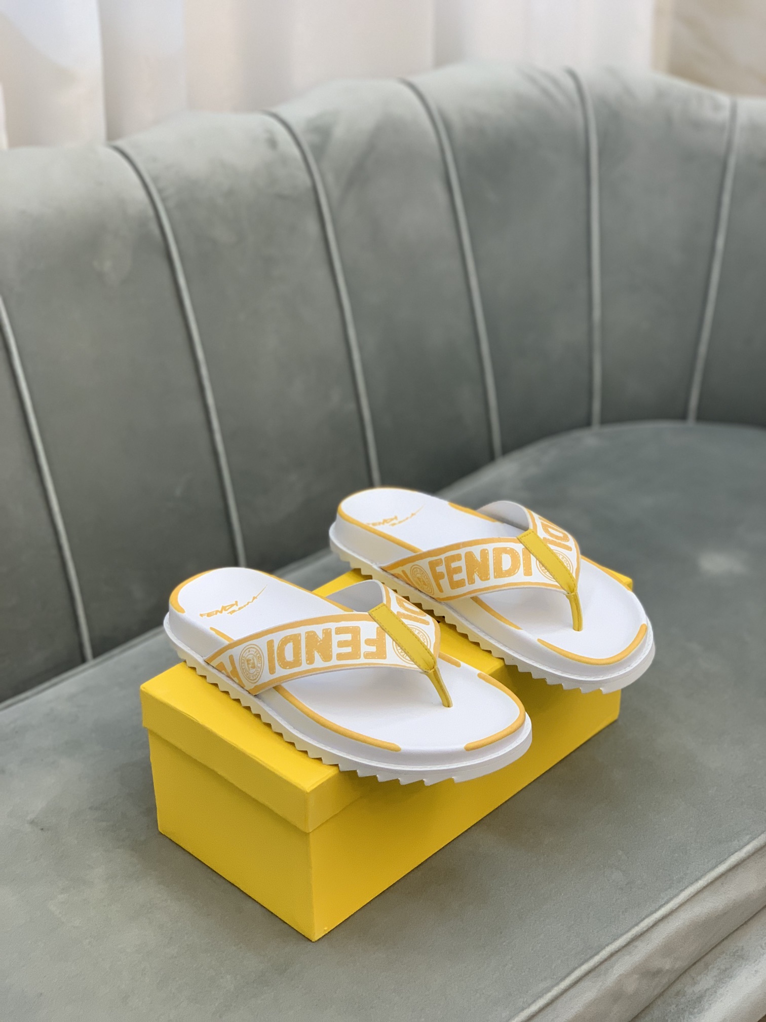 Fendi Slides 17 - vstockx