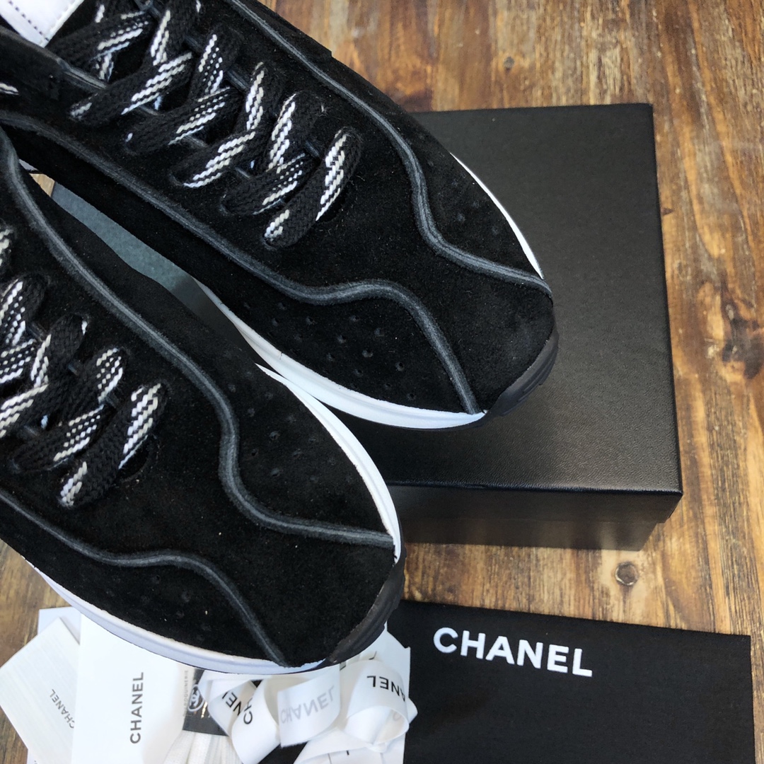 Chanel Fabric & Suede Calfskin Low Top Sneaker 26 - vstockx