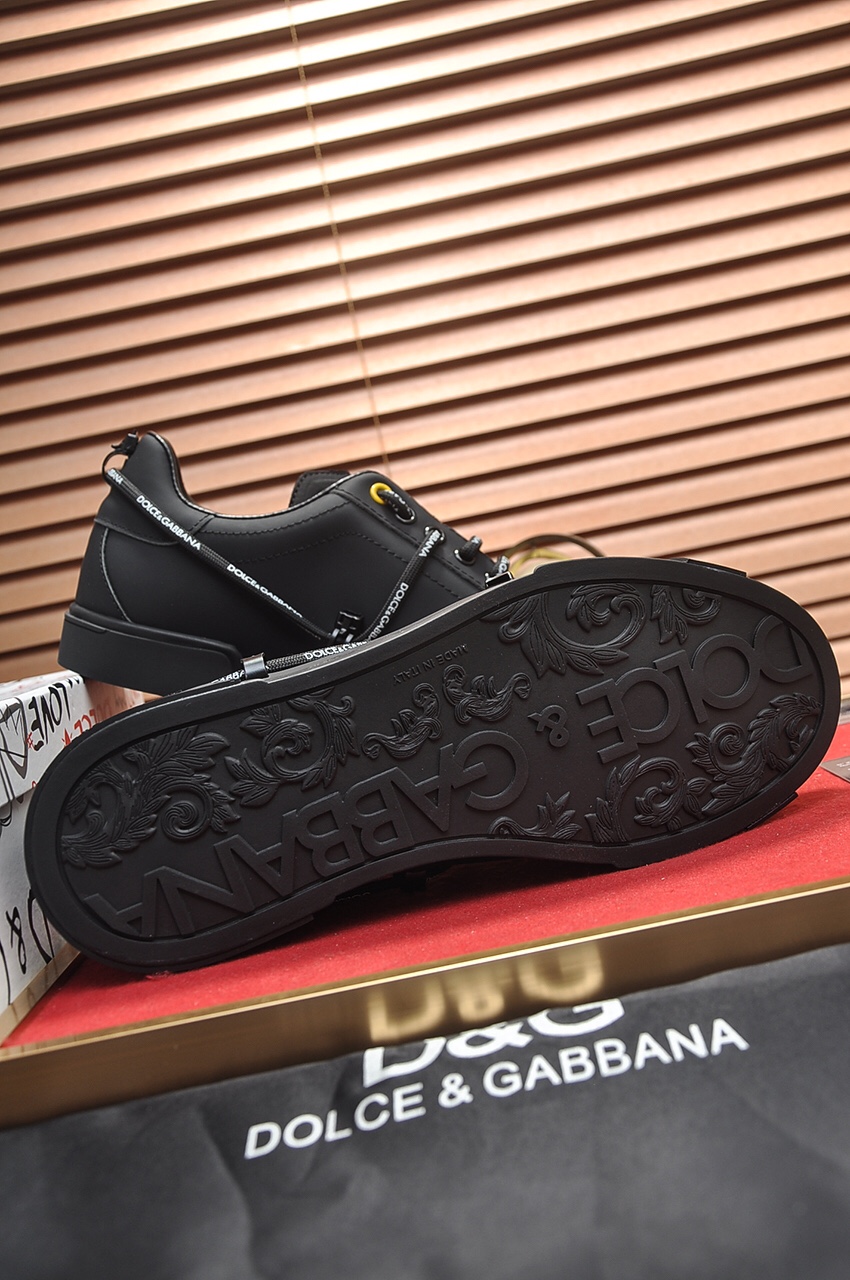 Dolce & Gabbana Low Tops Sneakers 61 - vstockx