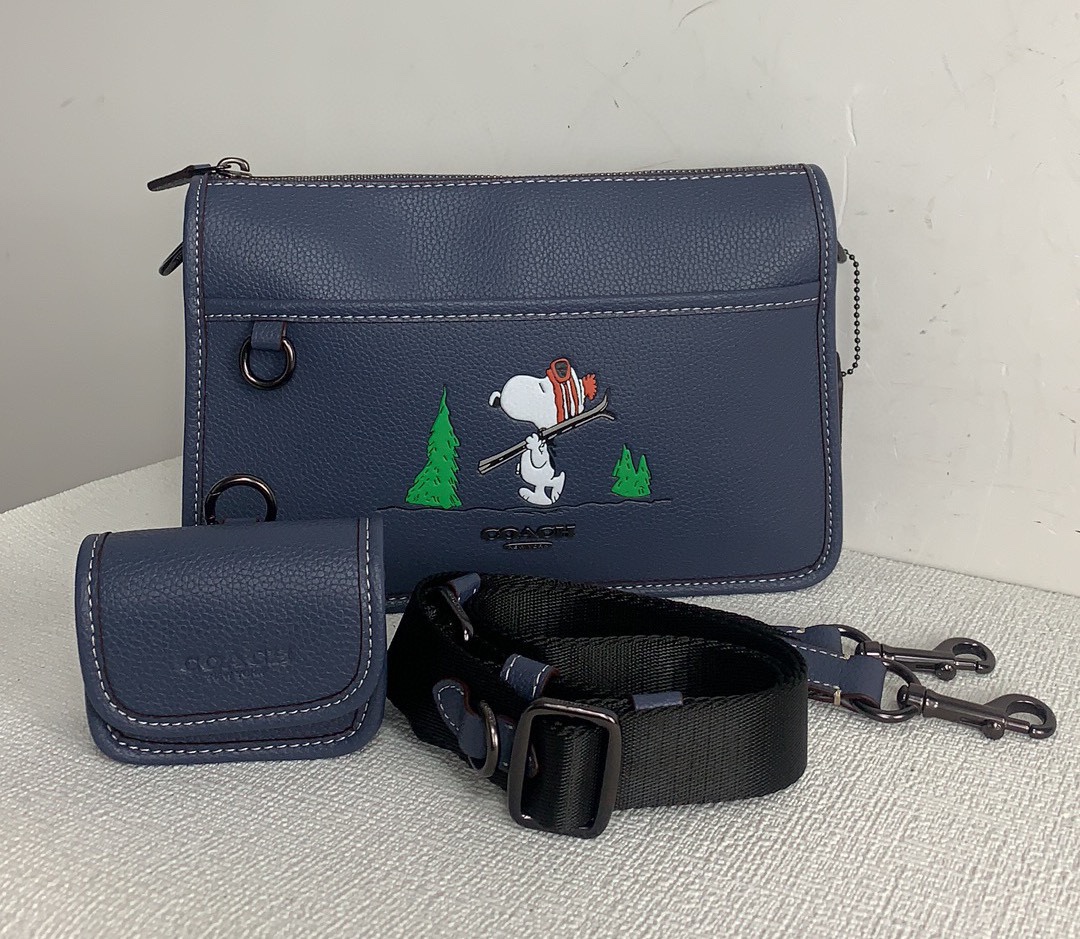 Handbags Coach CE710 size:24.5*16*5 - vstockx