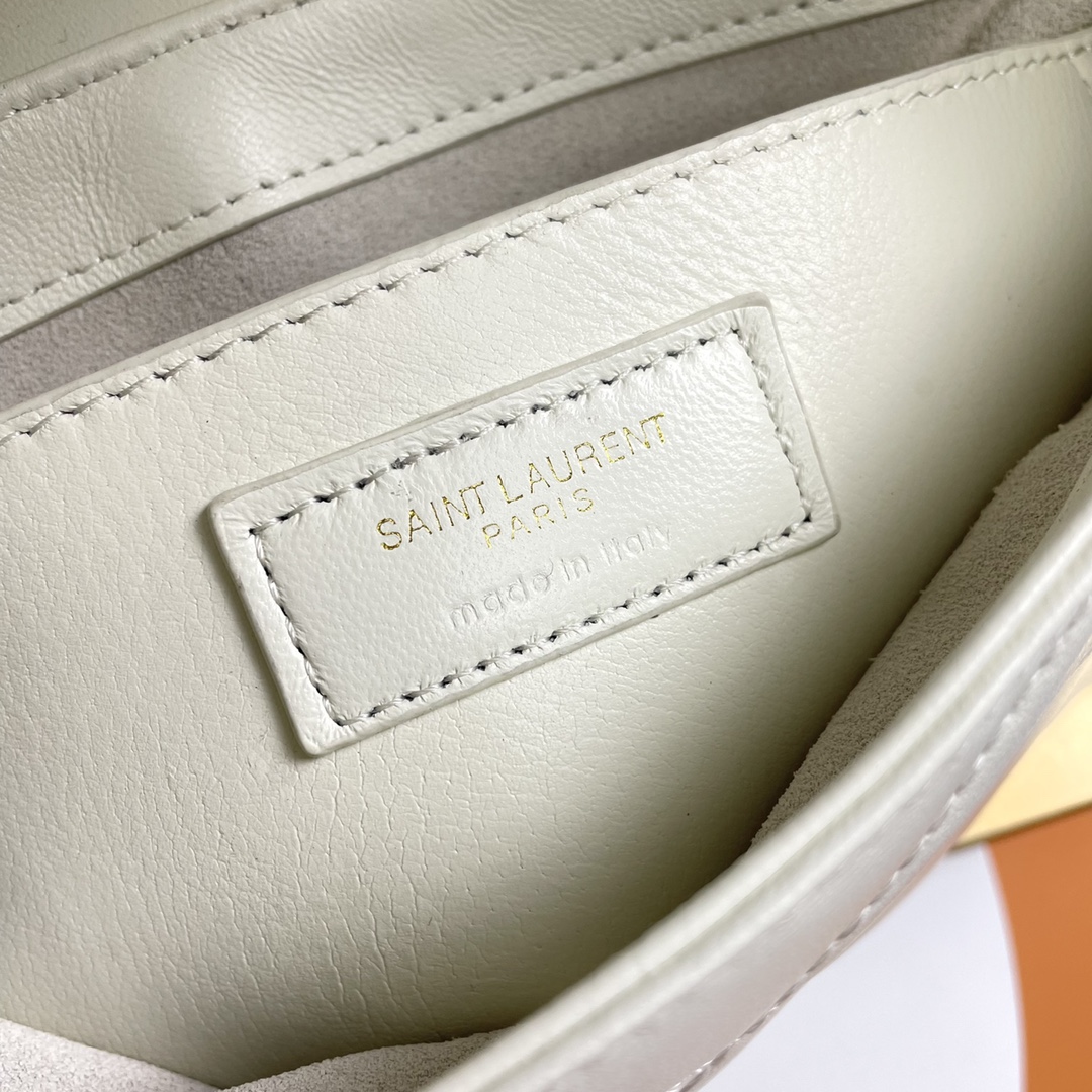 Handbags SAINT LAURENT 698567 size 24  18  5.5 cm - vstockx