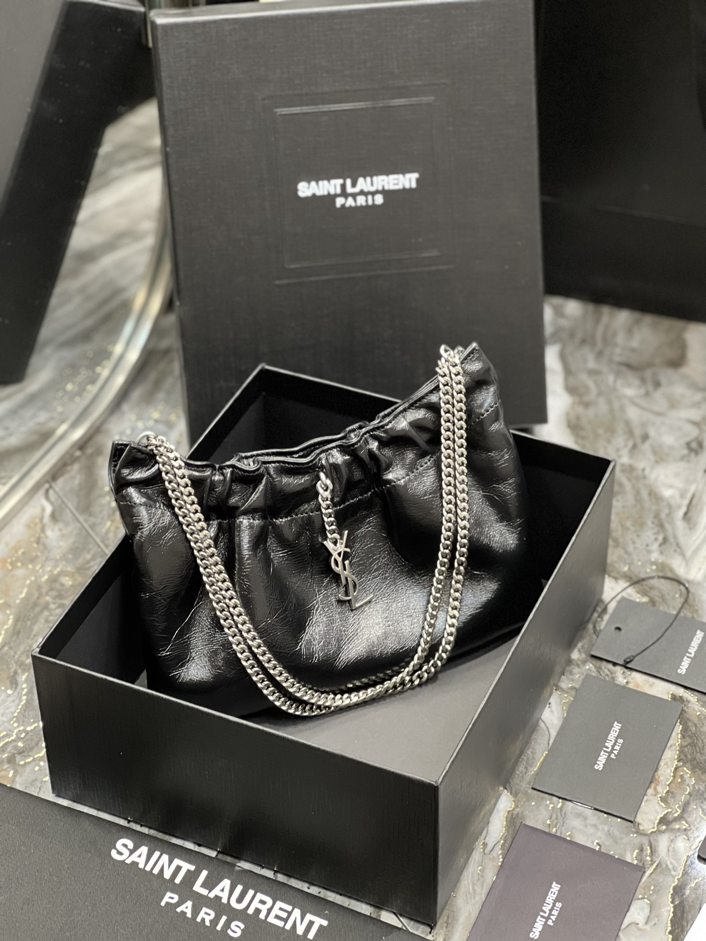 Handbags SAINT LAURENT 681632 size 24x14x4 cm - vstockx