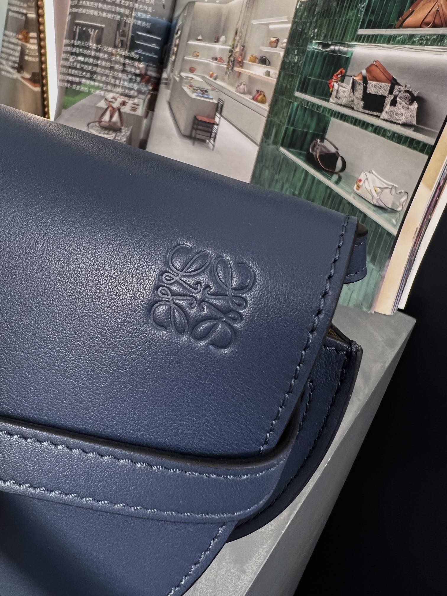 Handbags LOEWE   size:15*12.5*9cm - vstockx