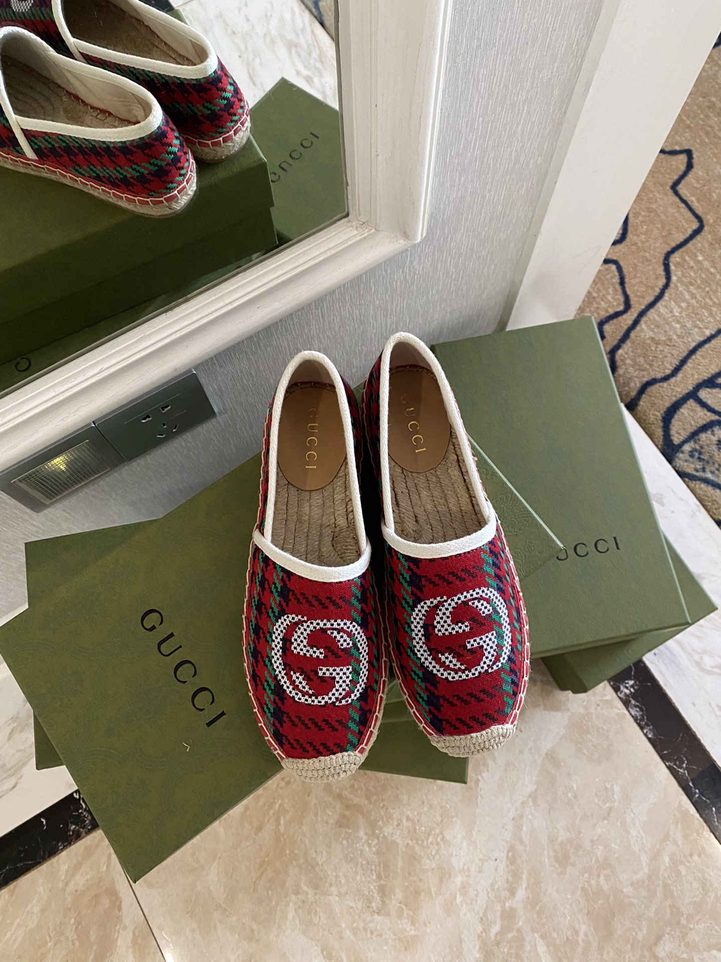 Gucci Leather espadrille with Double G WOMEN 2 - vstockx