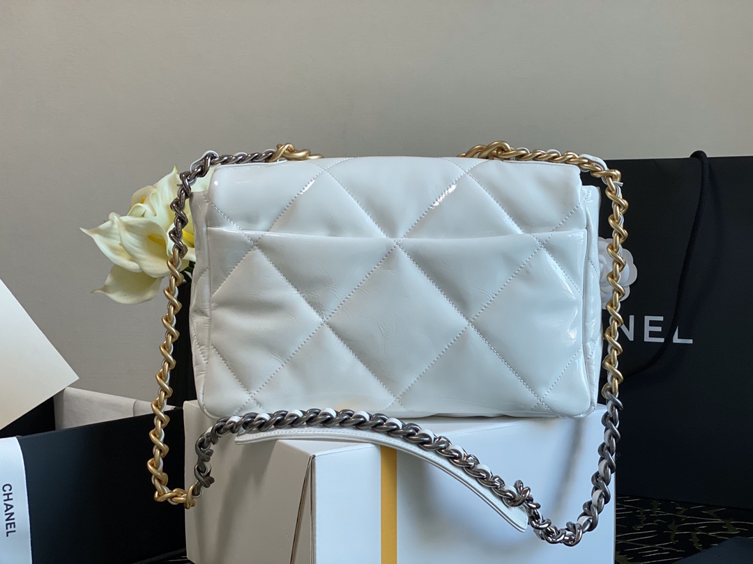 Handbag Chanel size 30 cm - vstockx
