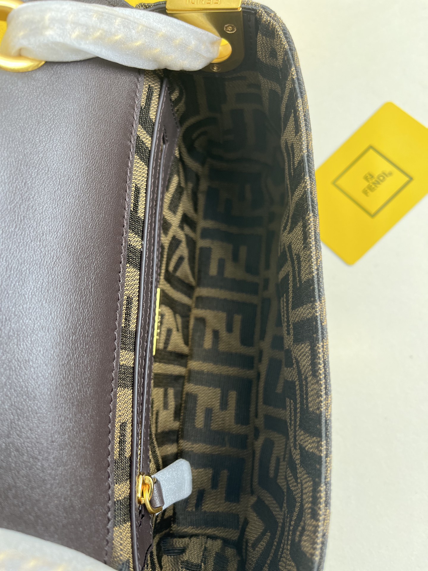 handbags FENDI 7001 size:14.5*24*7cm - vstockx