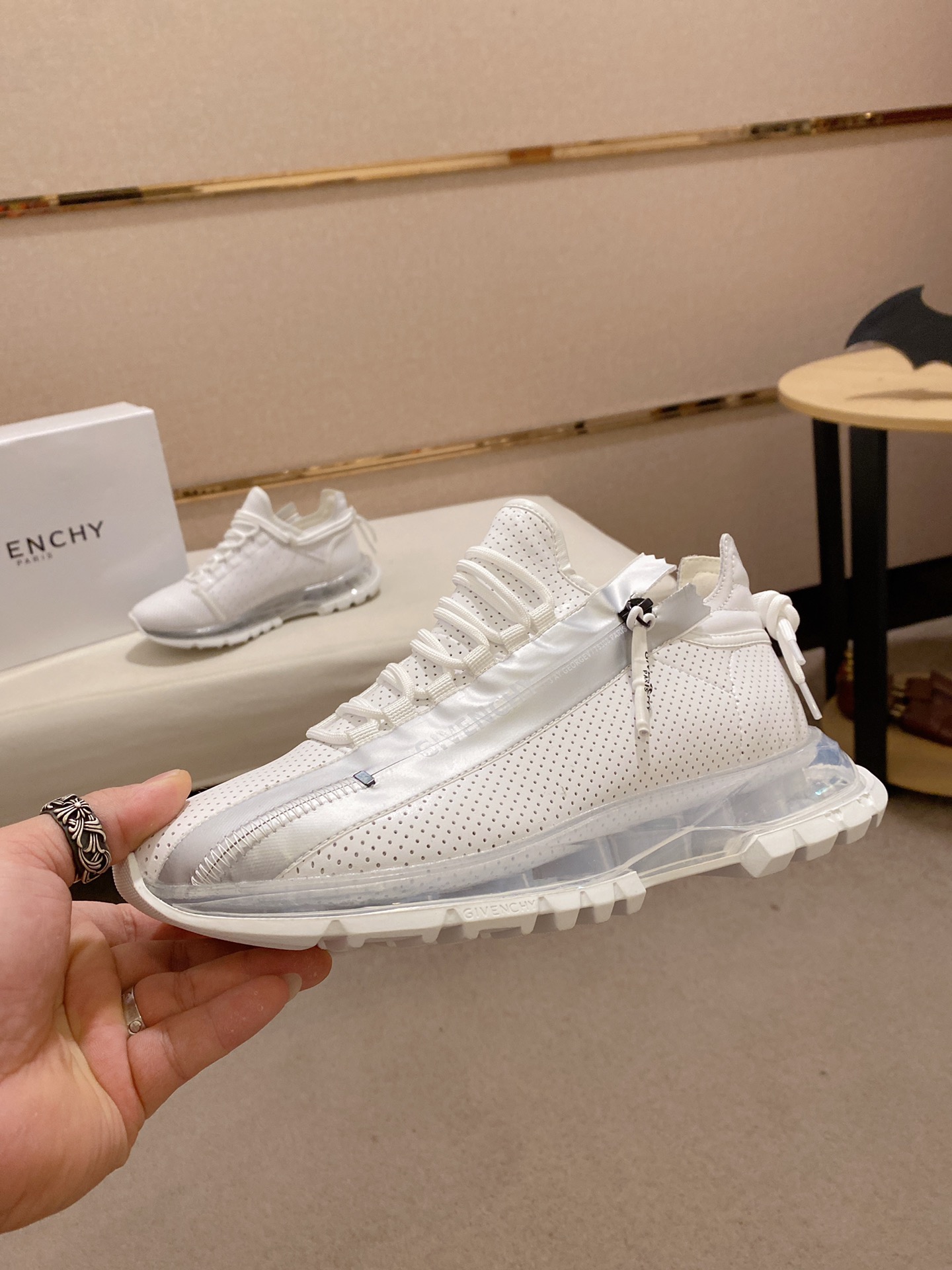 Givenchy Spectre Zip Sneakers 2 - vstockx