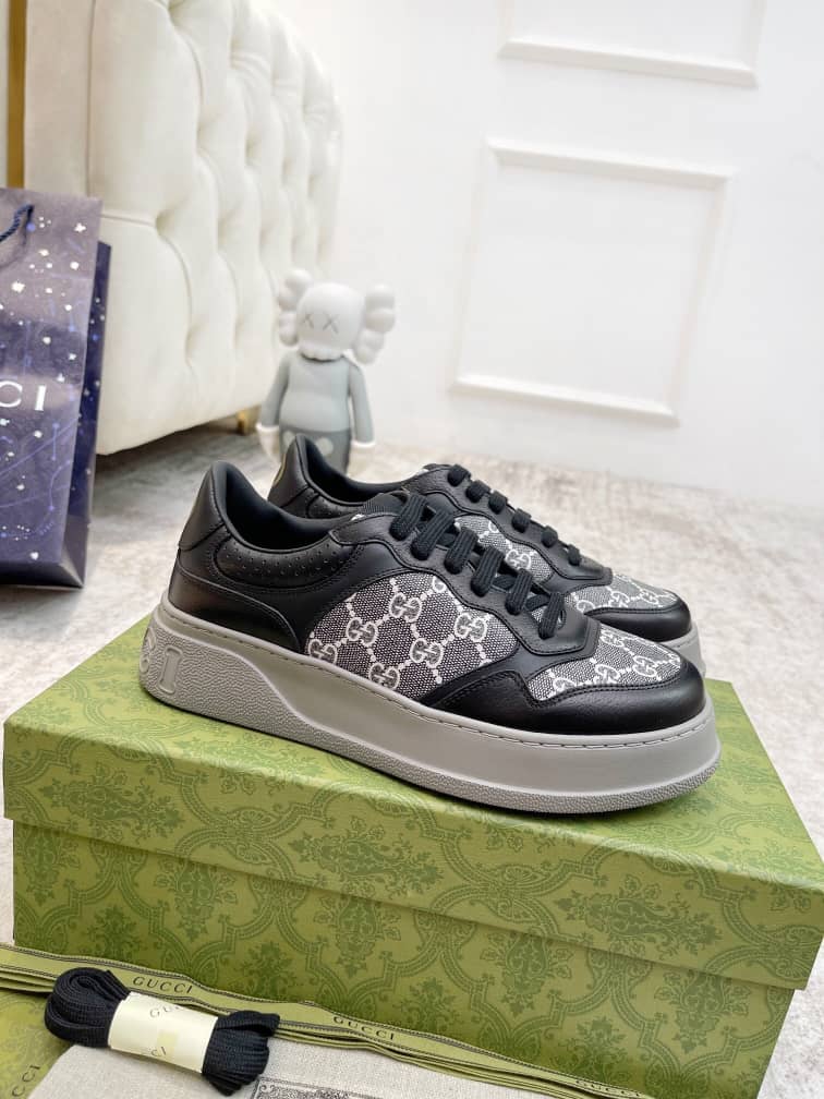 Gucci GG Sneaker Black leather trim - vstockx