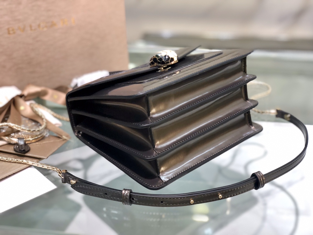 Handbags Bvlgari 38329 size:18*16*11 cm - vstockx