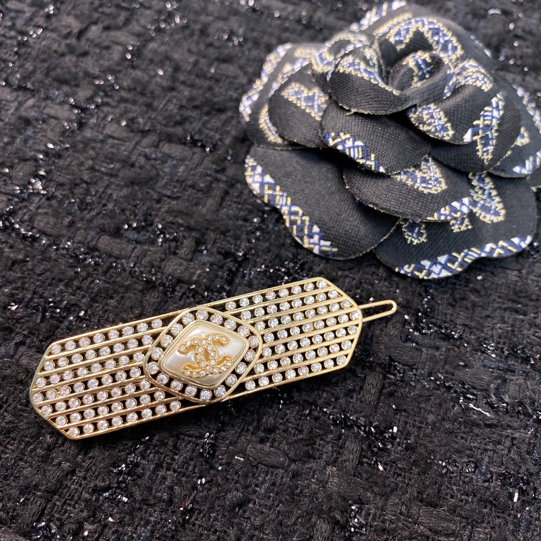 hairclip Chanel 2 - vstockx