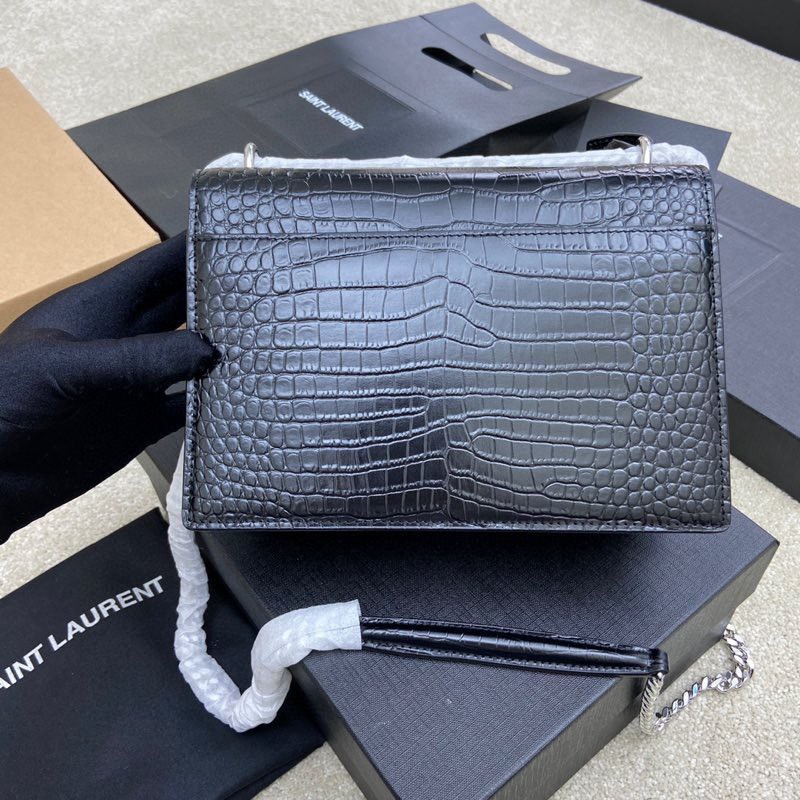 Handbags SAINT LAURENT 442906 size 22x8x16 cm - vstockx