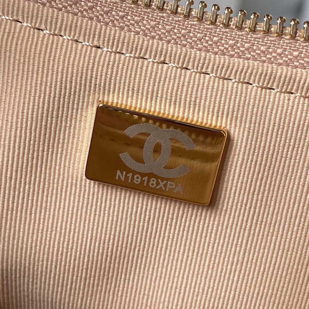 Handbags LOEWE AS4287 size:17.5  28.5  2 cm - vstockx