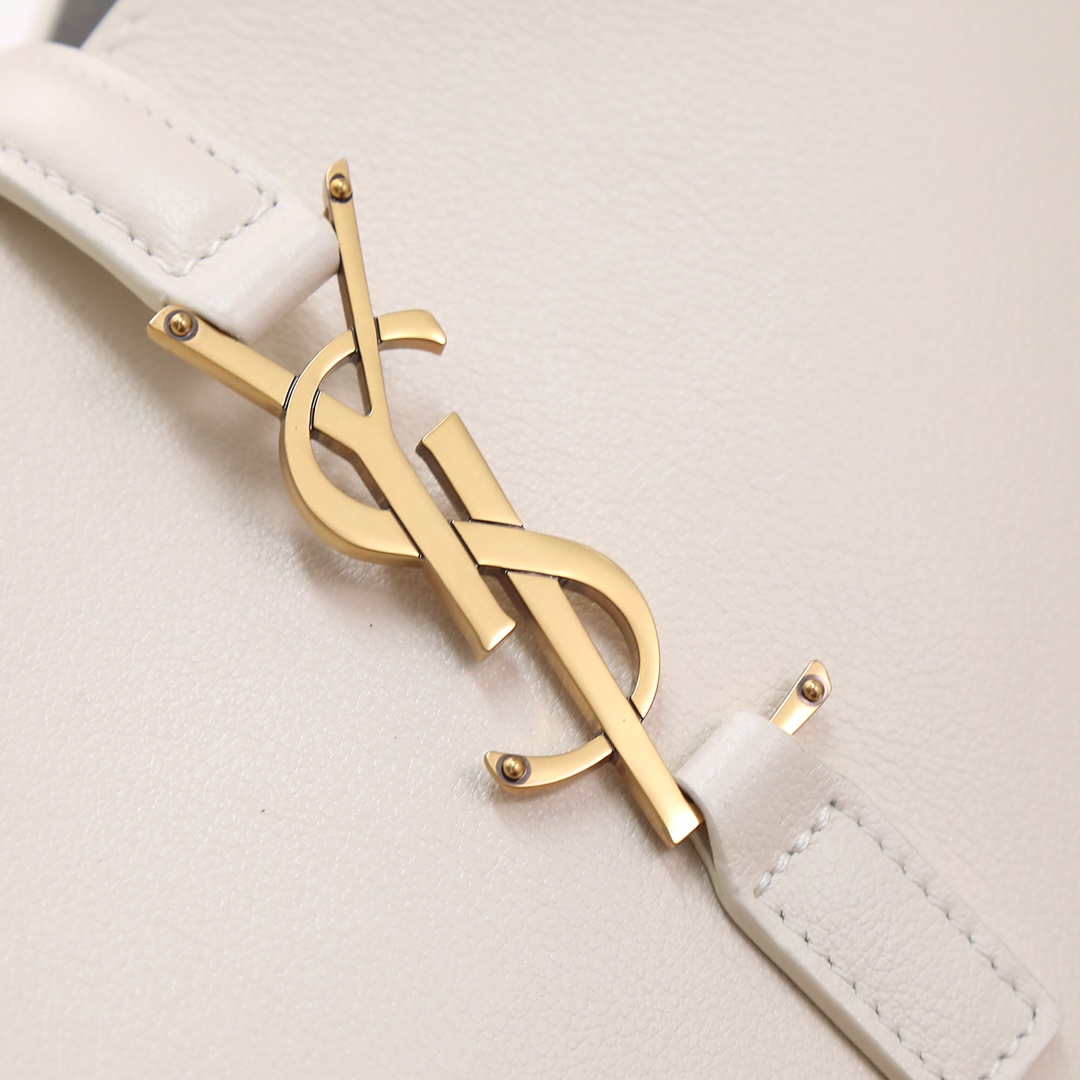 Handbags SAINT LAURENT 657230 size 24  24  10 cm - vstockx