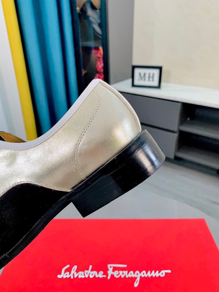 Salvatore Ferragamo Boots 21 - vstockx