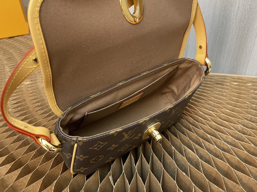 Handbag Louis Vuitton M40078 size 22.5  13  8 CM - vstockx