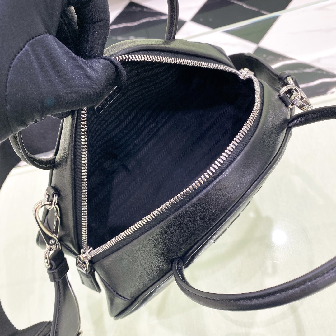 handbags prada 1BD082 size:22*14*8 - vstockx