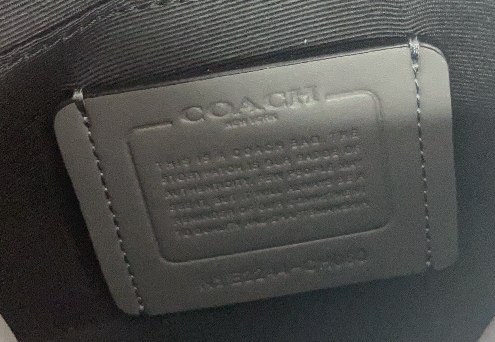 Handbags Coach CH060 size:16*21*6cm - vstockx