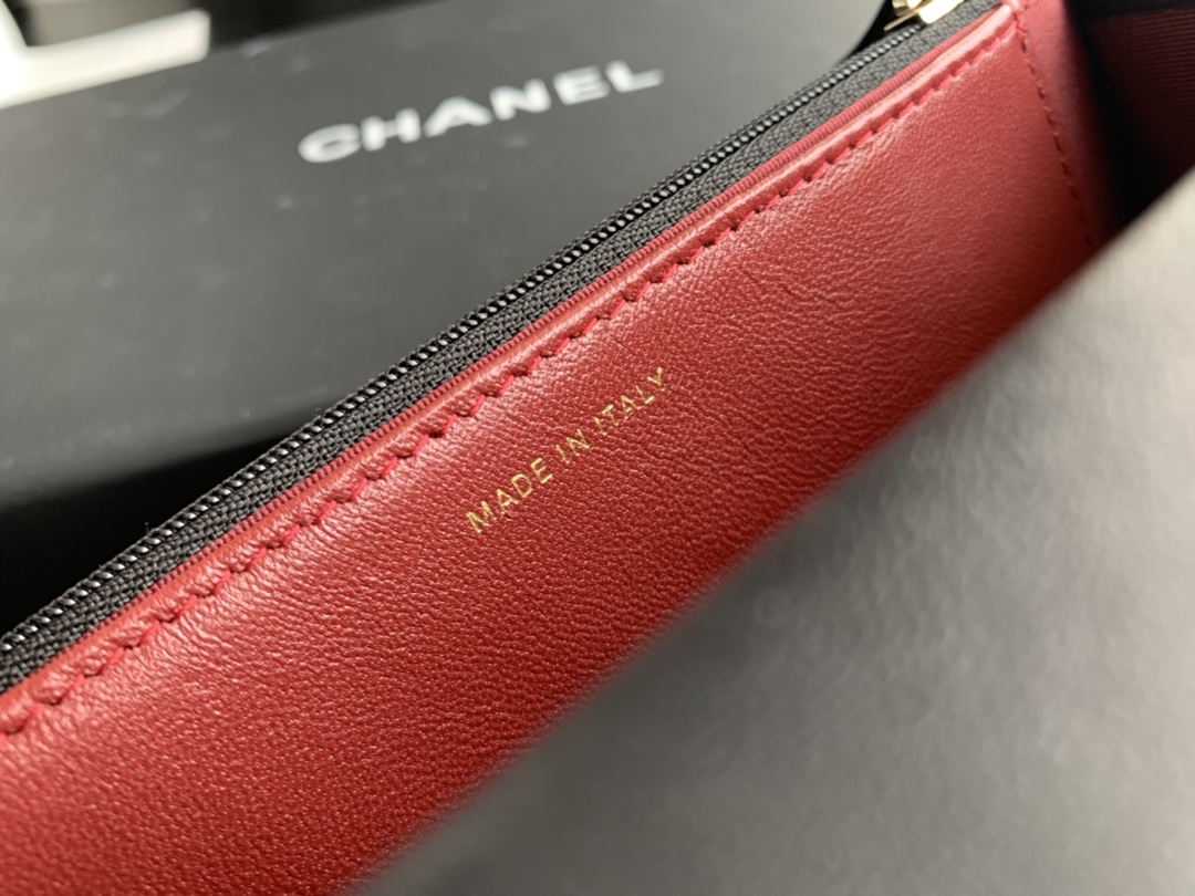 Handbag Chanel 2289 size 19 cm - vstockx