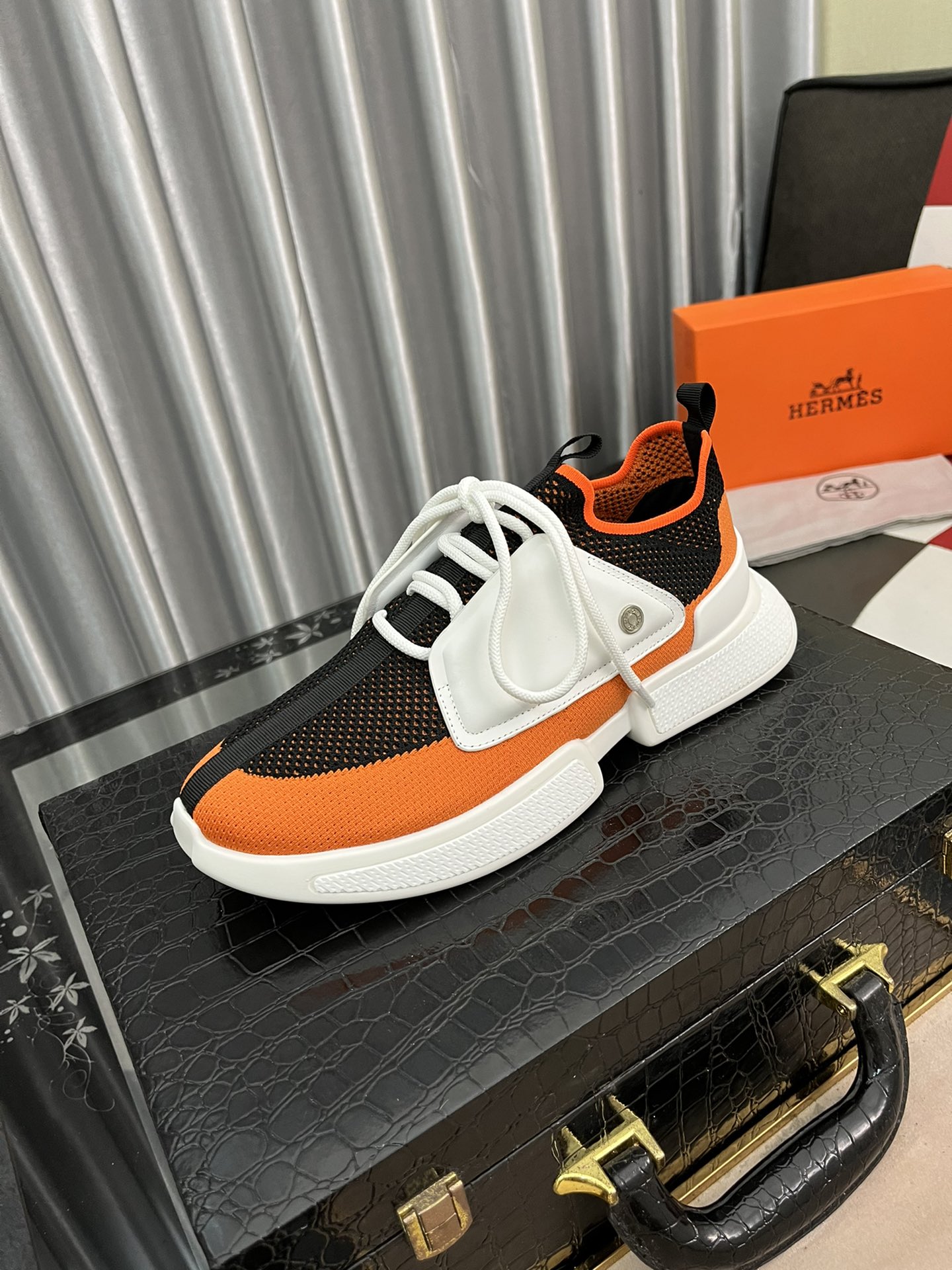 Hermes Expert sneaker 1 - vstockx