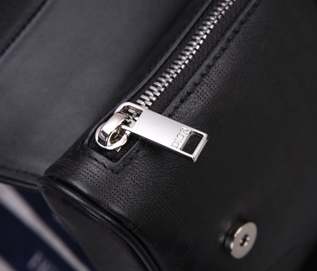 Handbag Chanel 93305 size 26*19*4.5 cm - vstockx