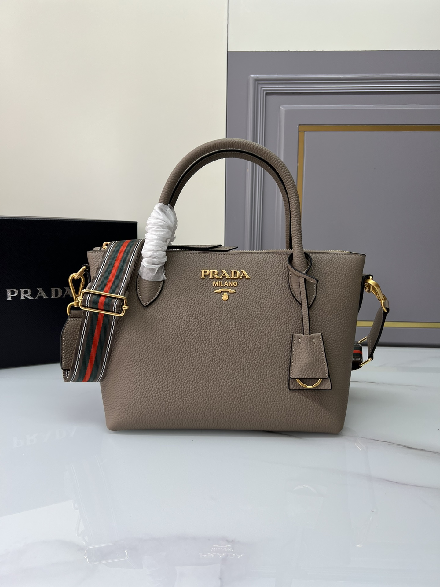 handbags prada 1BA111 24*19*12 - vstockx